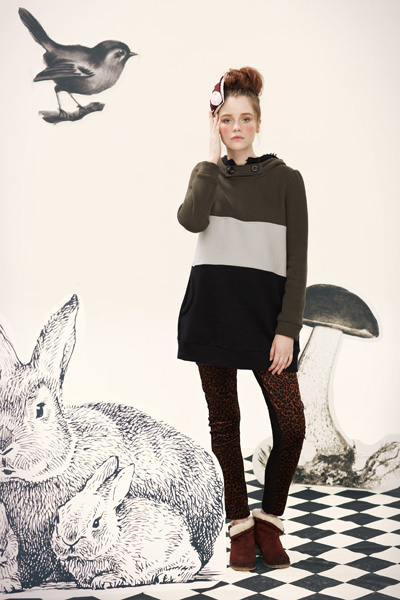 38����ɫ�l�y��ñ�l��