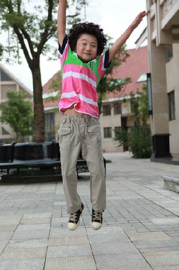 NEEZA������ͯ�����Lѝ