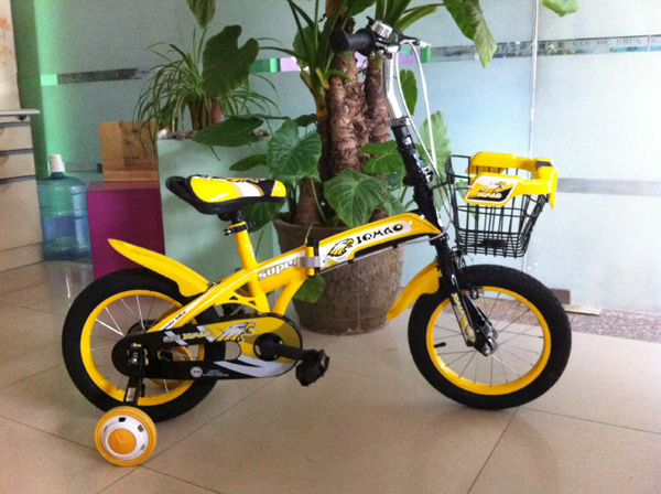 機器貓騎士黃自行車