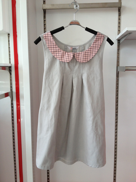 �������_��ݗ�����ɫ