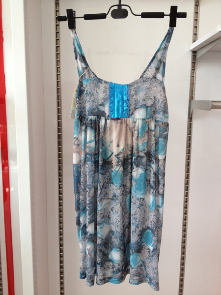 �������_��ݗ�����ɫ