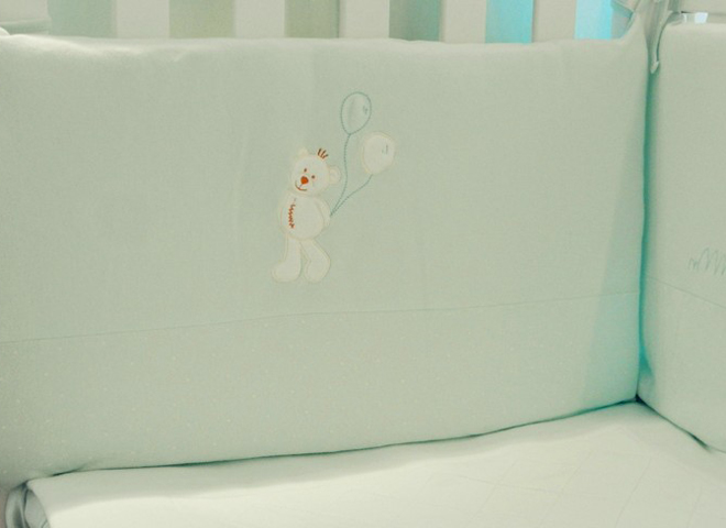 喜樂(lè)寶淺綠床圍