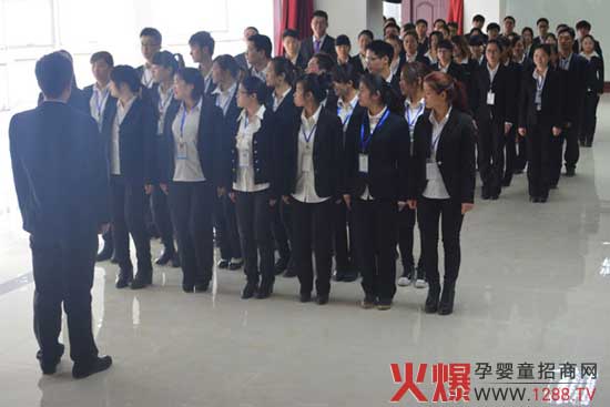 火爆,讓我們一起放飛夢想