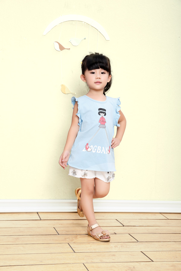 С���ͼ{Ů�����{ɫT��