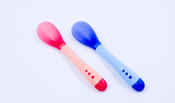 盟寶兩個裝感溫勺.jpg 盟寶兩個裝感溫勺.jpg