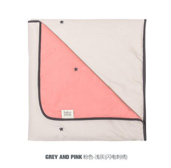 西班牙baby bites 嬰兒蓋毯 粉色-淺灰(閃電刺繡).jpg 西班牙baby bites 嬰兒蓋毯 粉色-淺灰(閃電刺繡).jpg