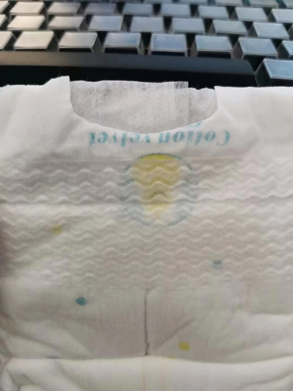 金葫蘆新生兒紙尿褲產品展示