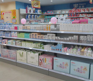 樂友孕嬰童店面展示