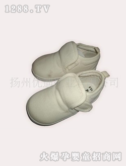 �����װ�ɫ���eЬ