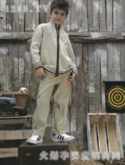 �����R��ɫ���e�b