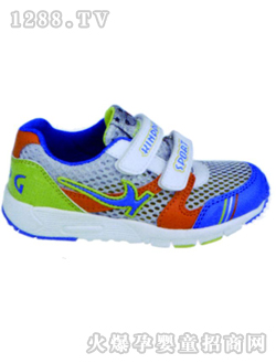 С����(d��ng)�҃�ͯ�\(y��n)��Ь