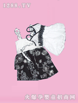 С��غڰ׵���ȹ