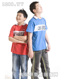 �������b