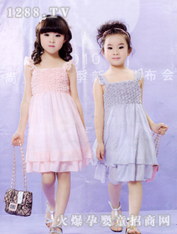 �{ɫ���`��ɫ�B��ȹ