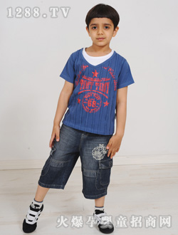 ���؁��{ɫ���eT��