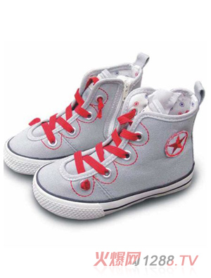 ������ɫ��Ь