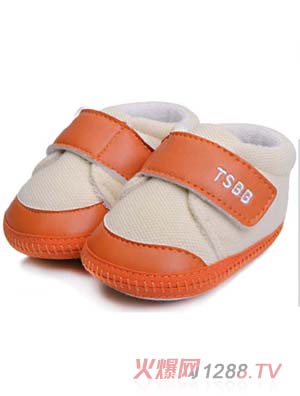 ��ʹ֮����ز�+PU�׃��W��Ь��ɫ