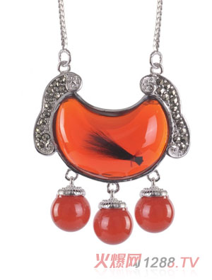 ���������y���\�i