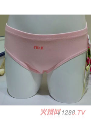 ơơС�~�y�x��Ůͯ������ѝ��ɫ